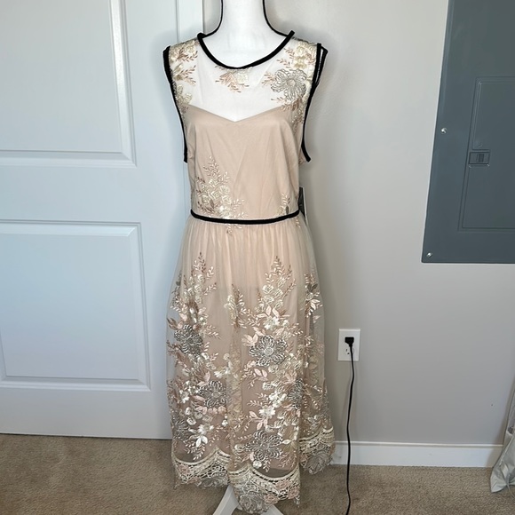 Julia Jordan Cocktail Dress NWT - Picture 1 of 10